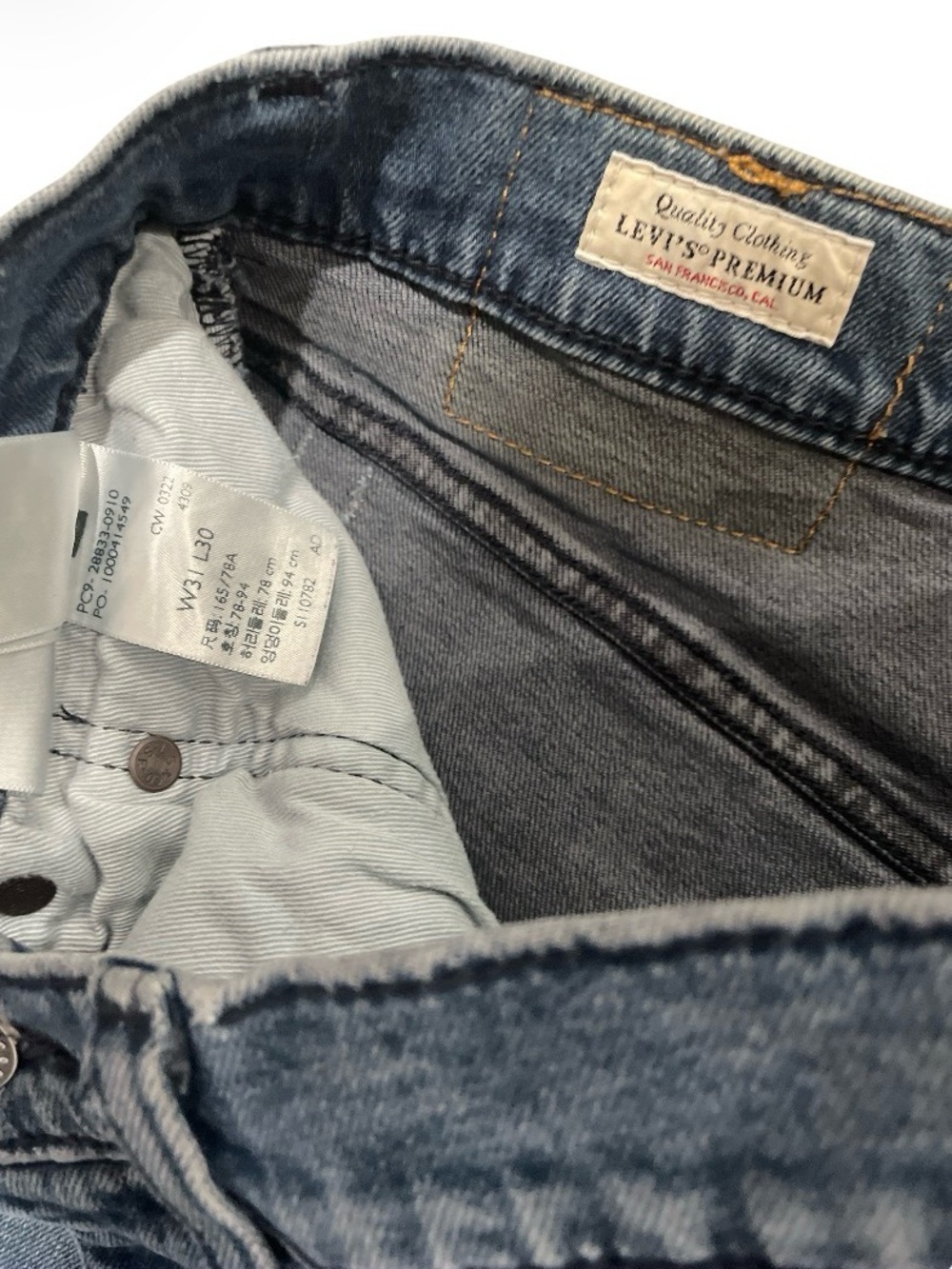 Levi’s Premium Women’s Denim 512 W31 L30 - Picture 2 of 3